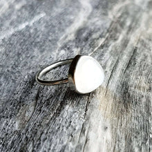Load image into Gallery viewer, Moonstone ring in 925 silver