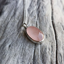 Load image into Gallery viewer, ROSE QUARTZ NECKLACE - Soulshine Gems