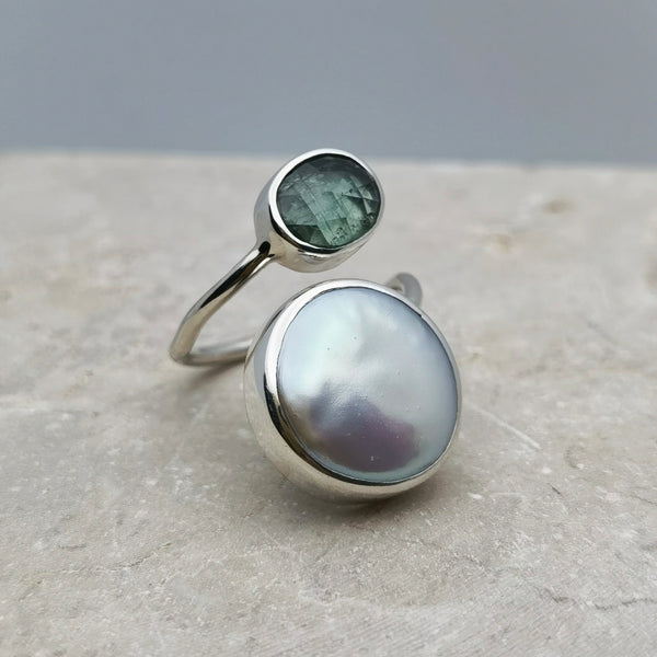 KYANITE & PEARL SPIRAL RING