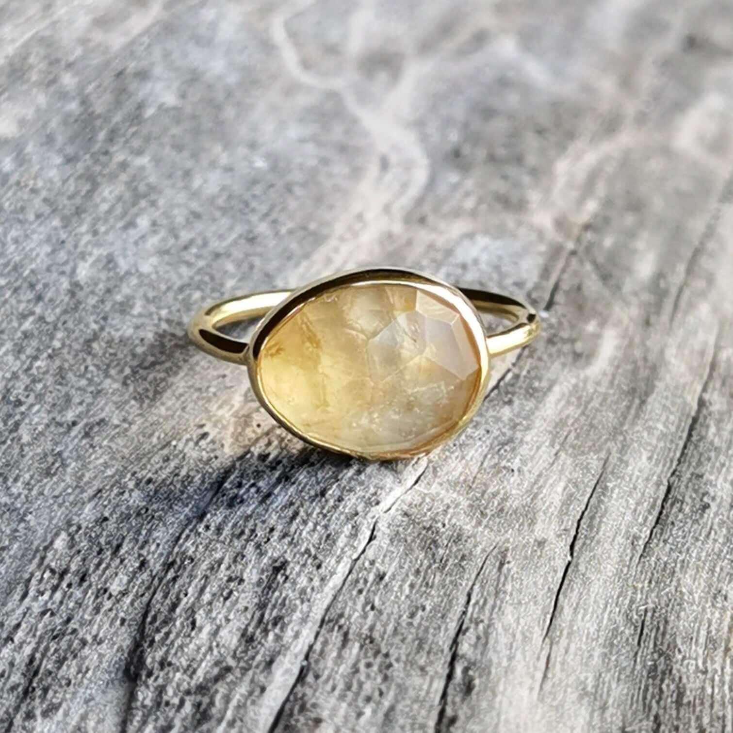 CITRINE: ABUNDANCE AND MANIFESTATION