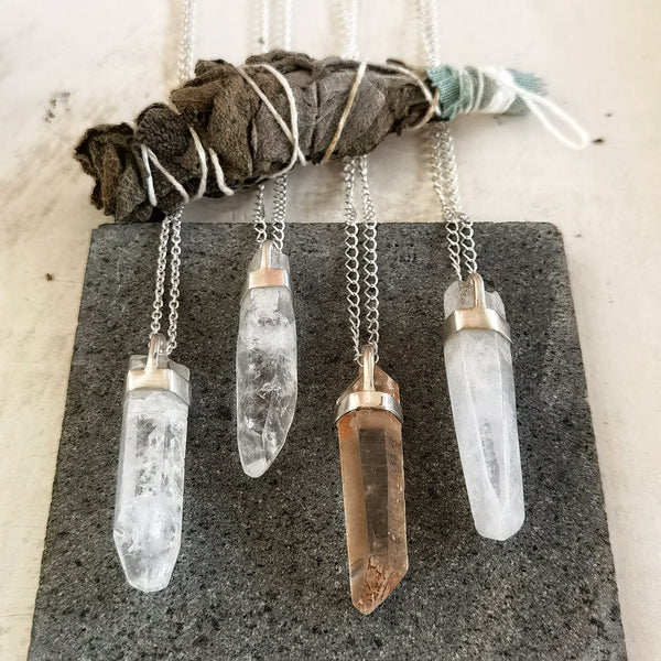 CLEAR QUARTZ THE MASTER HEALER