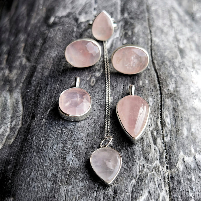 ROSE QUARTZ - STONE OF LOVE & HEART HEALING