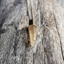 Load image into Gallery viewer, CLEAR QUARTZ CRYSTAL NECKLACE
