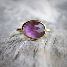 Load image into Gallery viewer, AMETHYST RING GOLD
