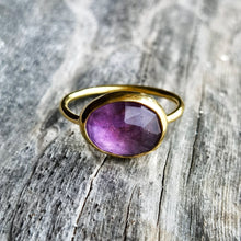 Load image into Gallery viewer, AMETHYST RING GOLD
