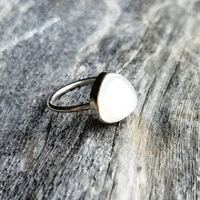 Load image into Gallery viewer, MOONSTONE RING
