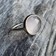 Load image into Gallery viewer, ROSE QUARTZ RING OVAL
