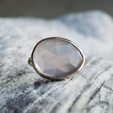 Load image into Gallery viewer, ROSE QUARTZ RING OVAL
