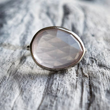 Load image into Gallery viewer, ROSE QUARTZ RING OVAL
