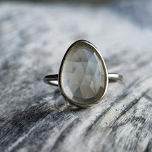 Load image into Gallery viewer, GREEN AMETHYST RING
