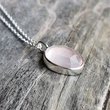 Load image into Gallery viewer, ROSE QUARTZ OVAL PENDANT
