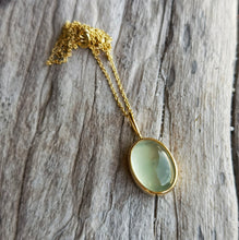 Load image into Gallery viewer, PREHNITE PENDANT GOLD
