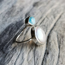 Load image into Gallery viewer, SPIRAL RING LARIMAR &amp; PEARL
