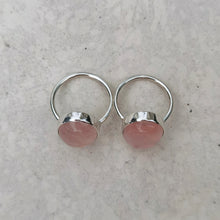 Load image into Gallery viewer, ROSE QUARTZ OVAL RING

