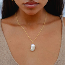 Load image into Gallery viewer, PEARL BARO NECKLACE GOLD
