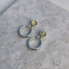 Load image into Gallery viewer, PREHNITE ROUND EARRINGS SILVER

