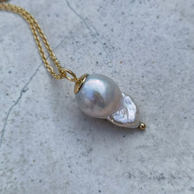 Load image into Gallery viewer, PEARL BARO NECKLACE GOLD - Soulshine Gems
