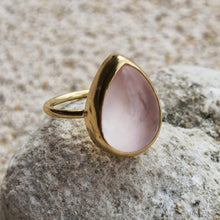 Load image into Gallery viewer, ROSE QUARTZ RING GOLD
