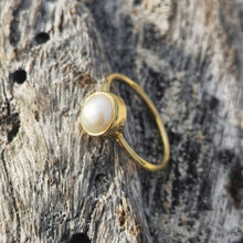 Load image into Gallery viewer, PEARL RING GOLD

