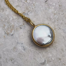 Load image into Gallery viewer, PEARL COIN NECKLACE GOLD - Soulshine Gems
