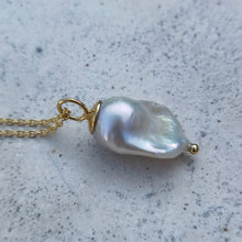 Load image into Gallery viewer, PEARL BARO NECKLACE GOLD - Soulshine Gems
