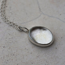 Load image into Gallery viewer, CLEAR QUARTZ LENS NECKLACE
