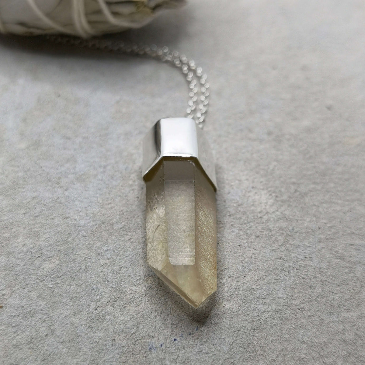 Citrine crystal pendant in 925 silver 